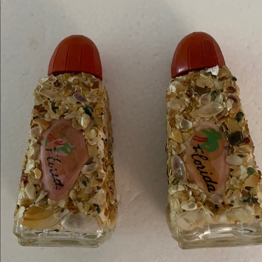 Vomit Art - Mid Century- salt and pepper shakers